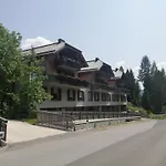 Moni / Golf & - 9 Апартаменты