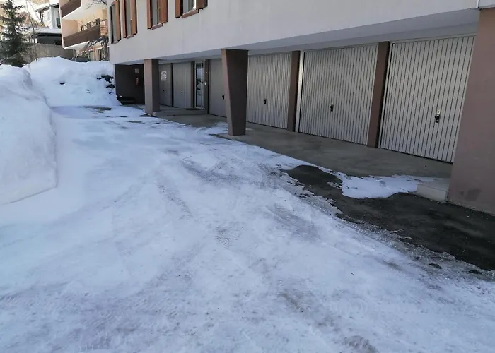 Moni / Golf & - 9 Apartament *